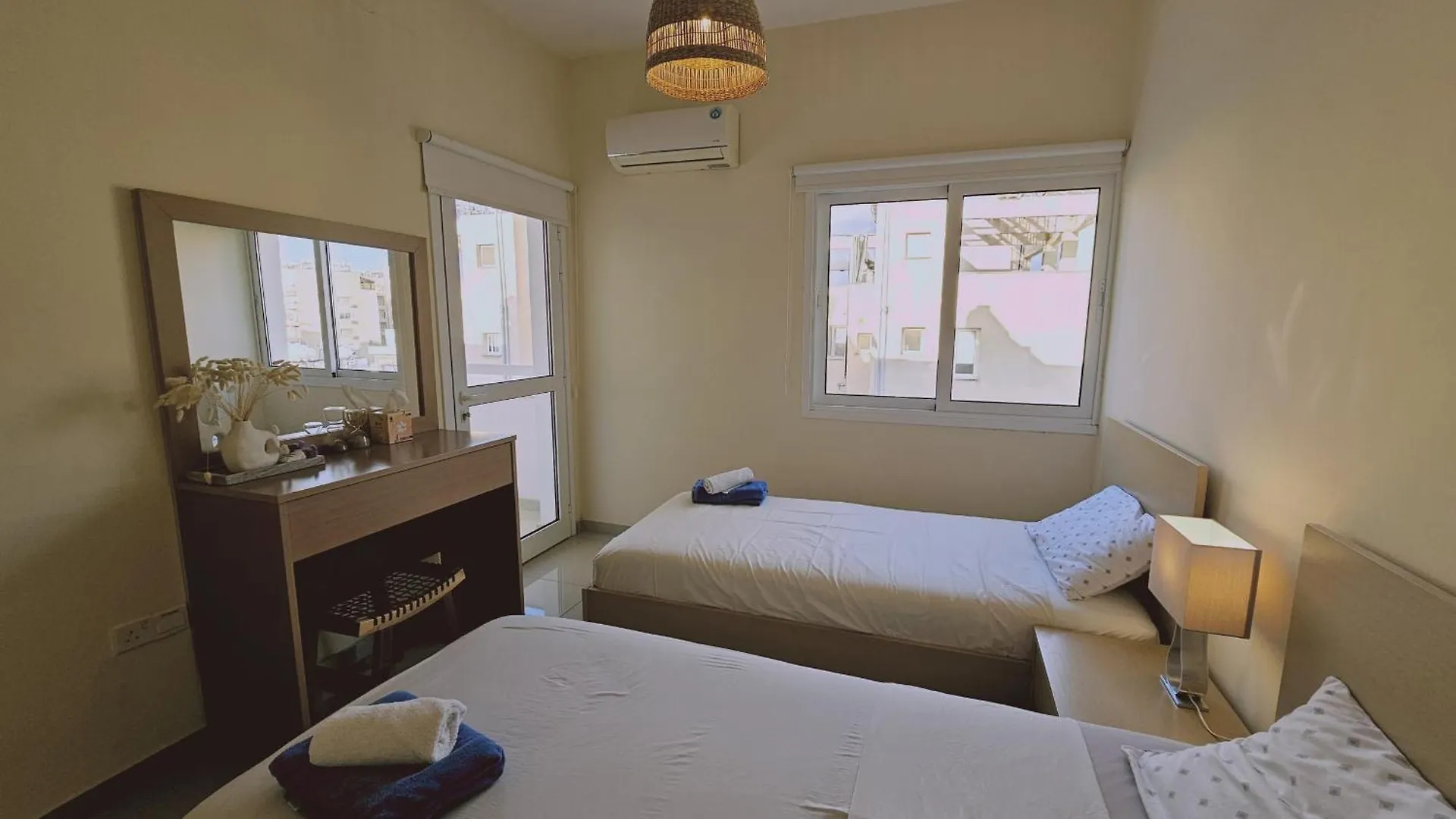 Stay Amphora Apartment Larnaca